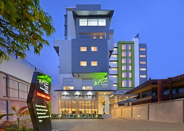 Whiz Prime Basuki RahmatHotel Malang
